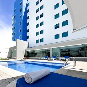 Hotel Express By Ihg, Merida